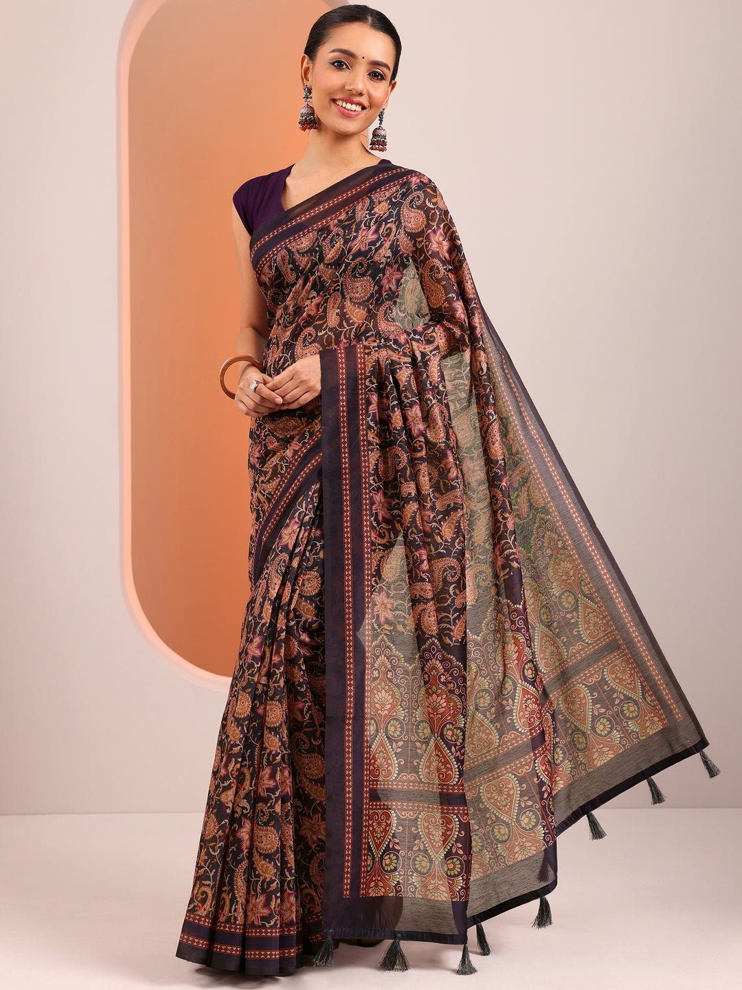 Rust Printed Silk Blend Saree With Unstitched Blouse Piece