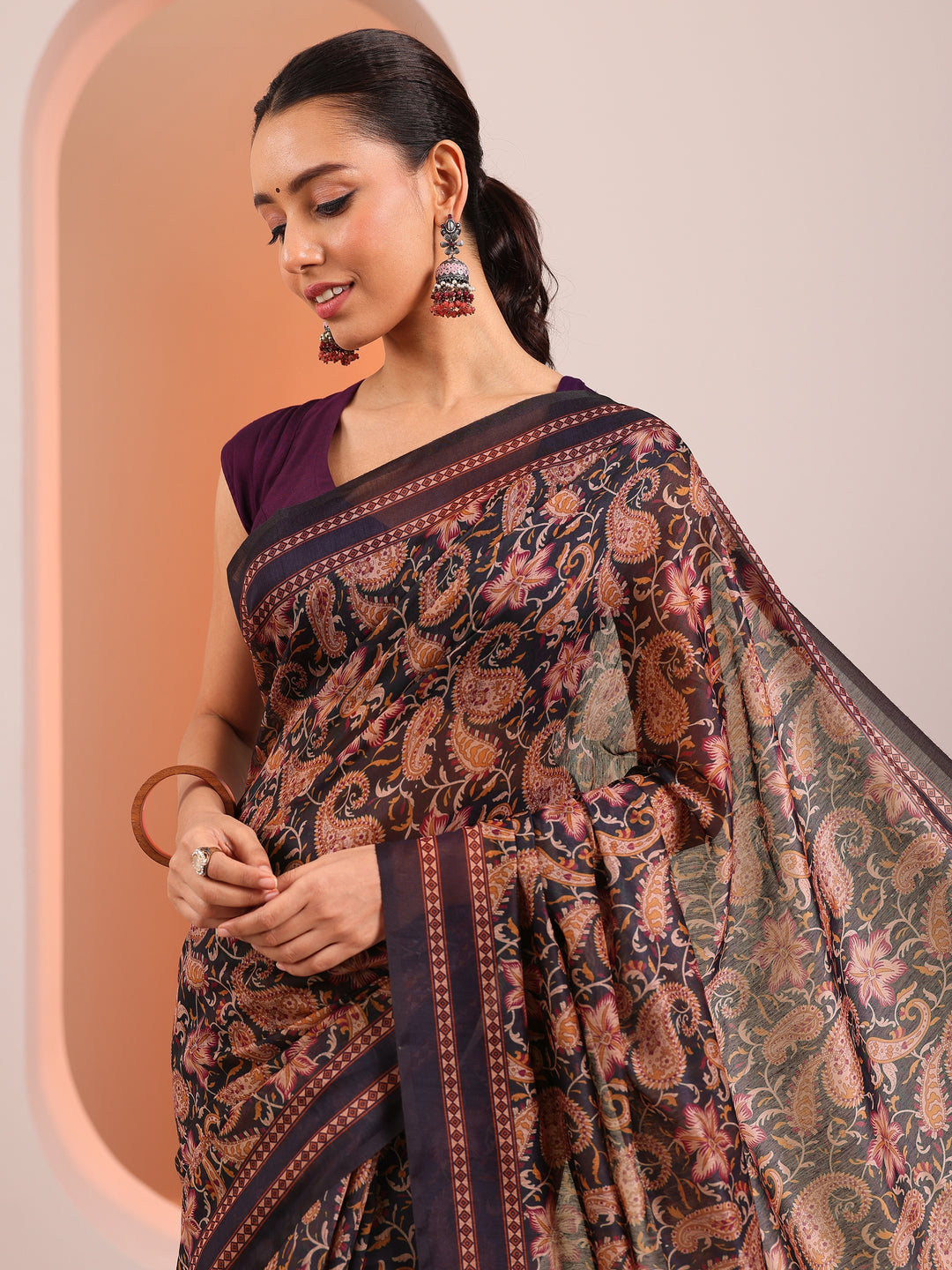 Rust Printed Silk Blend Saree With Unstitched Blouse Piece