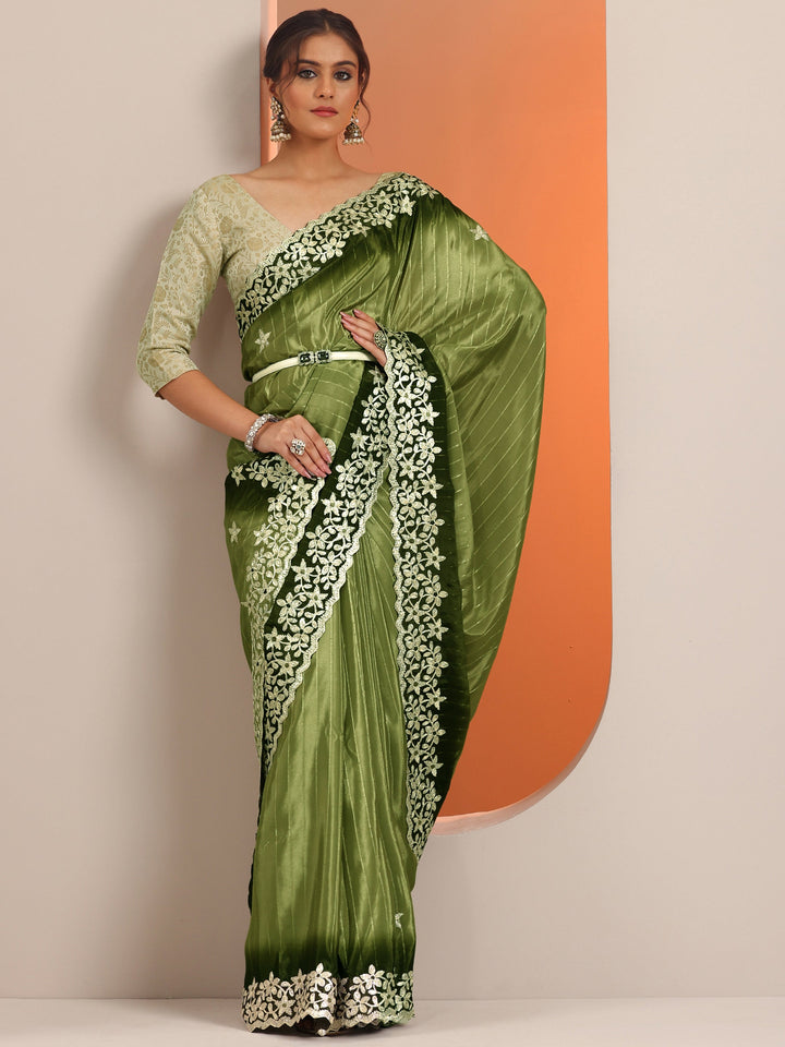 Green Embellished Crepe Saree With Unstitched Blouse Piece