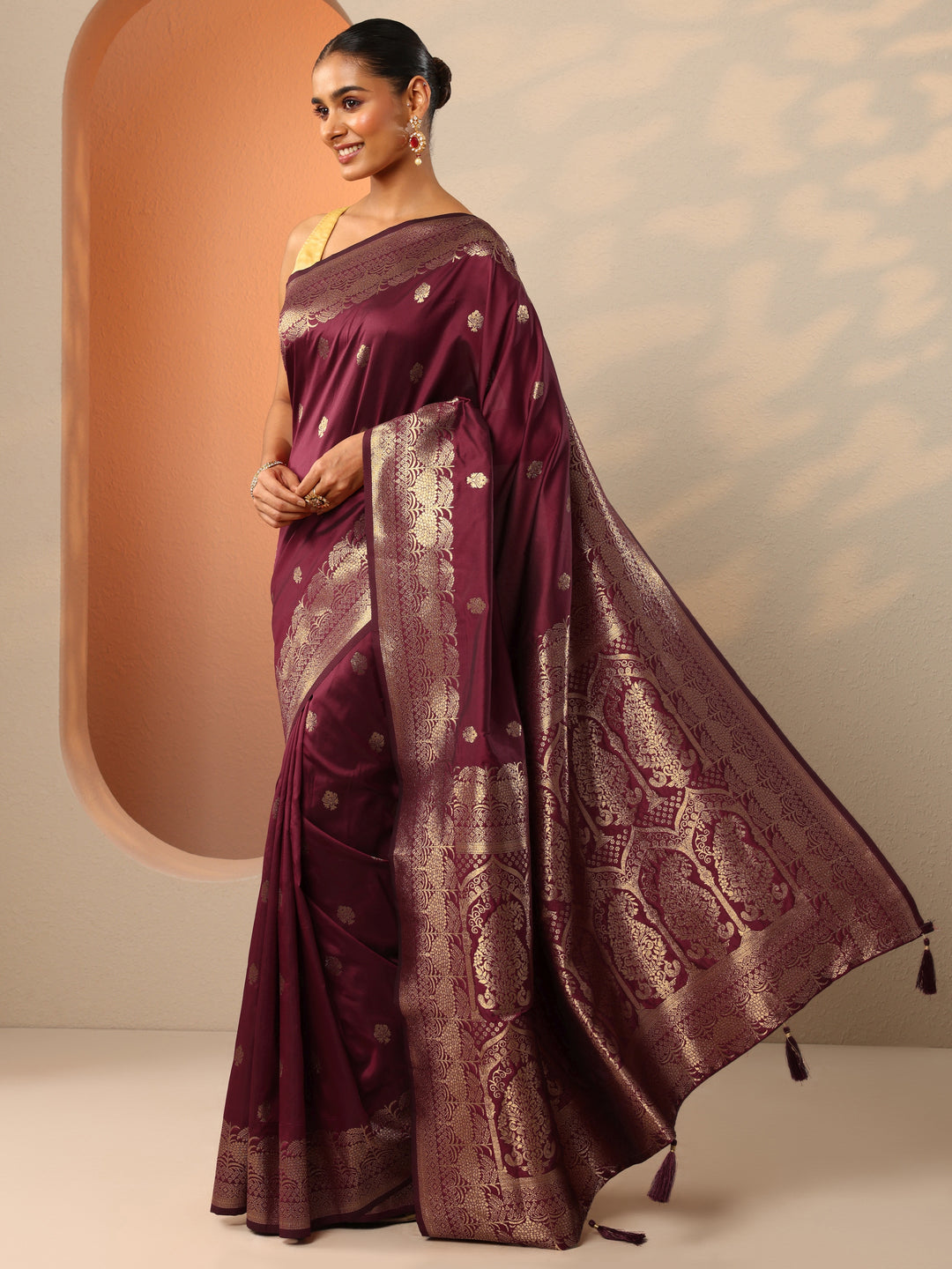 Maroon Woven Design Banarasi Silk Blend Saree With Unstitched Blouse Piece