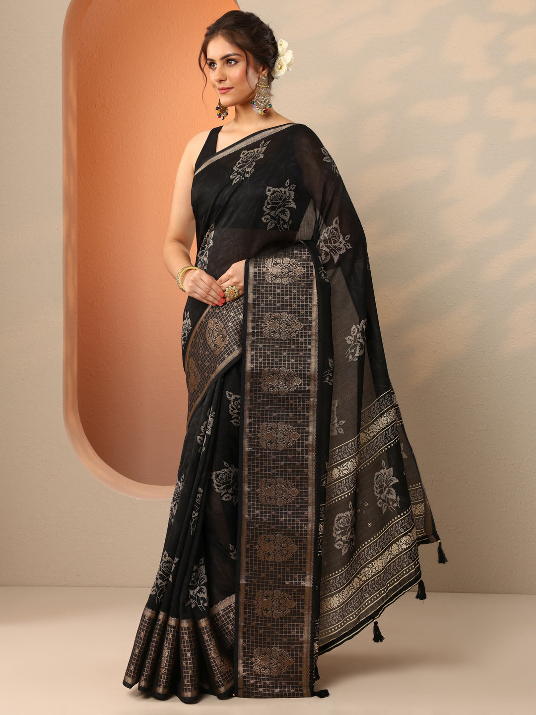Black Printed Georgette Saree With Unstitched Blouse Piece