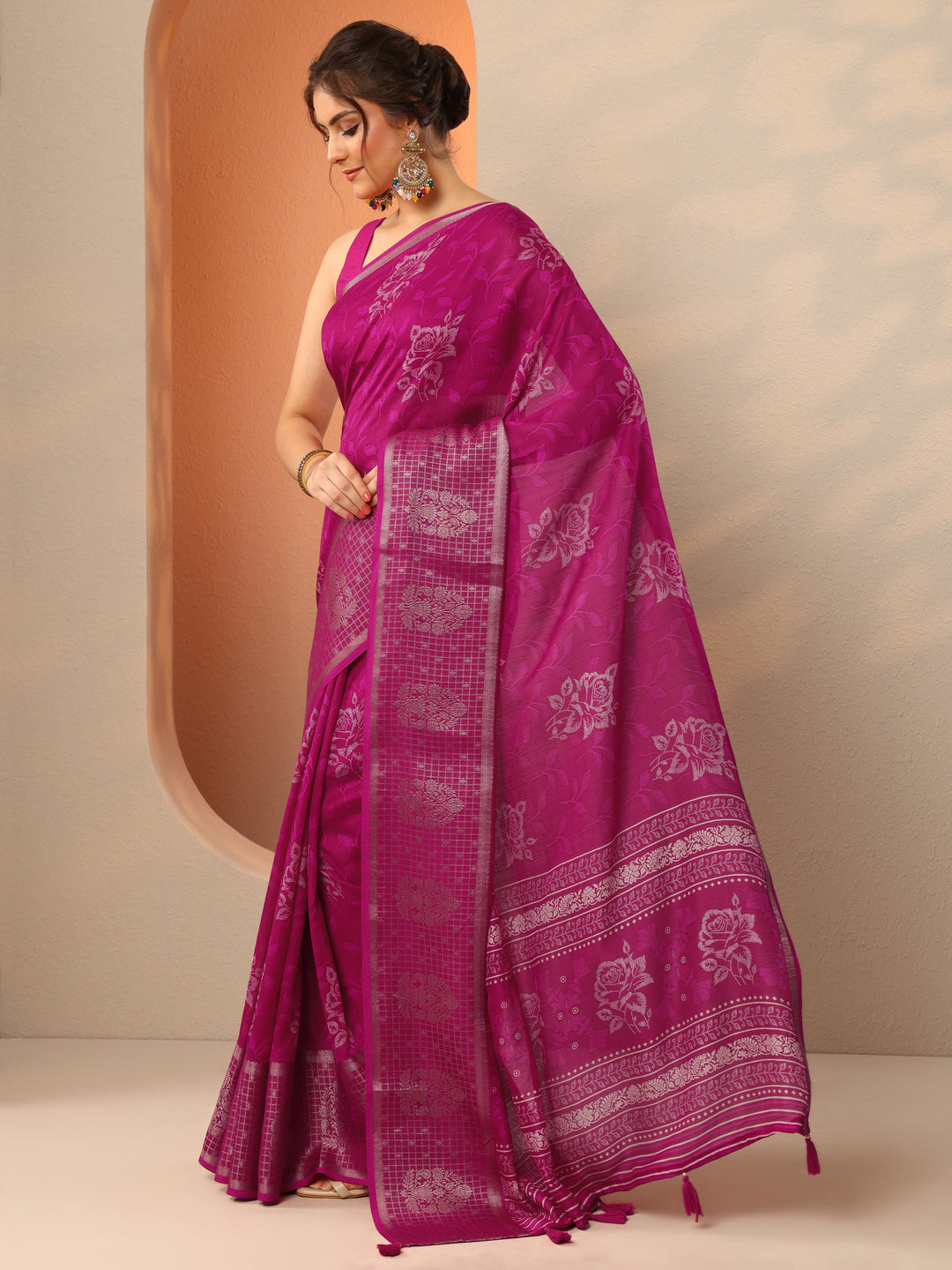 Pink Printed Georgette Saree With Unstitched Blouse Piece