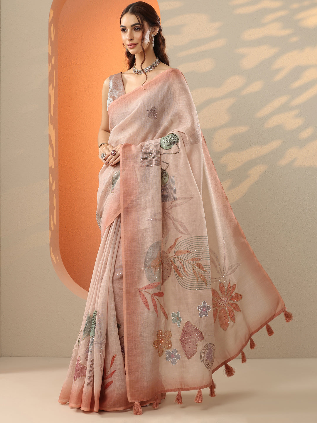 Peach Printed Silk Blend Saree With Unstitched Blouse Piece