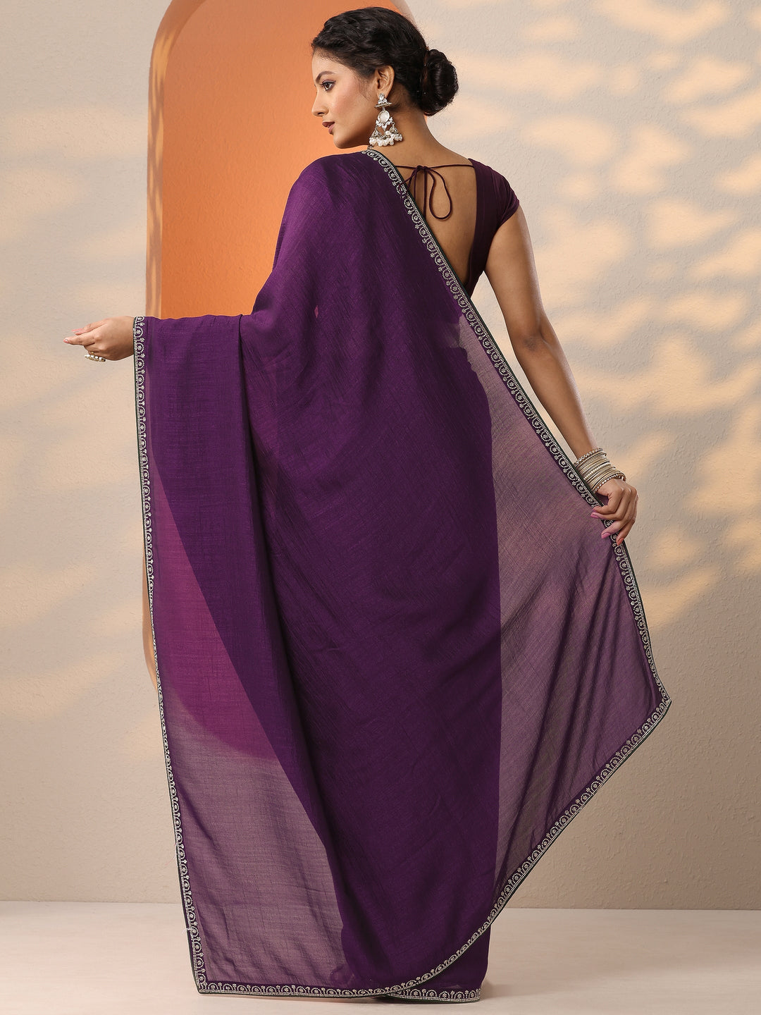 Burgundy Solid Silk Blend Saree With Unstitched Blouse Piece