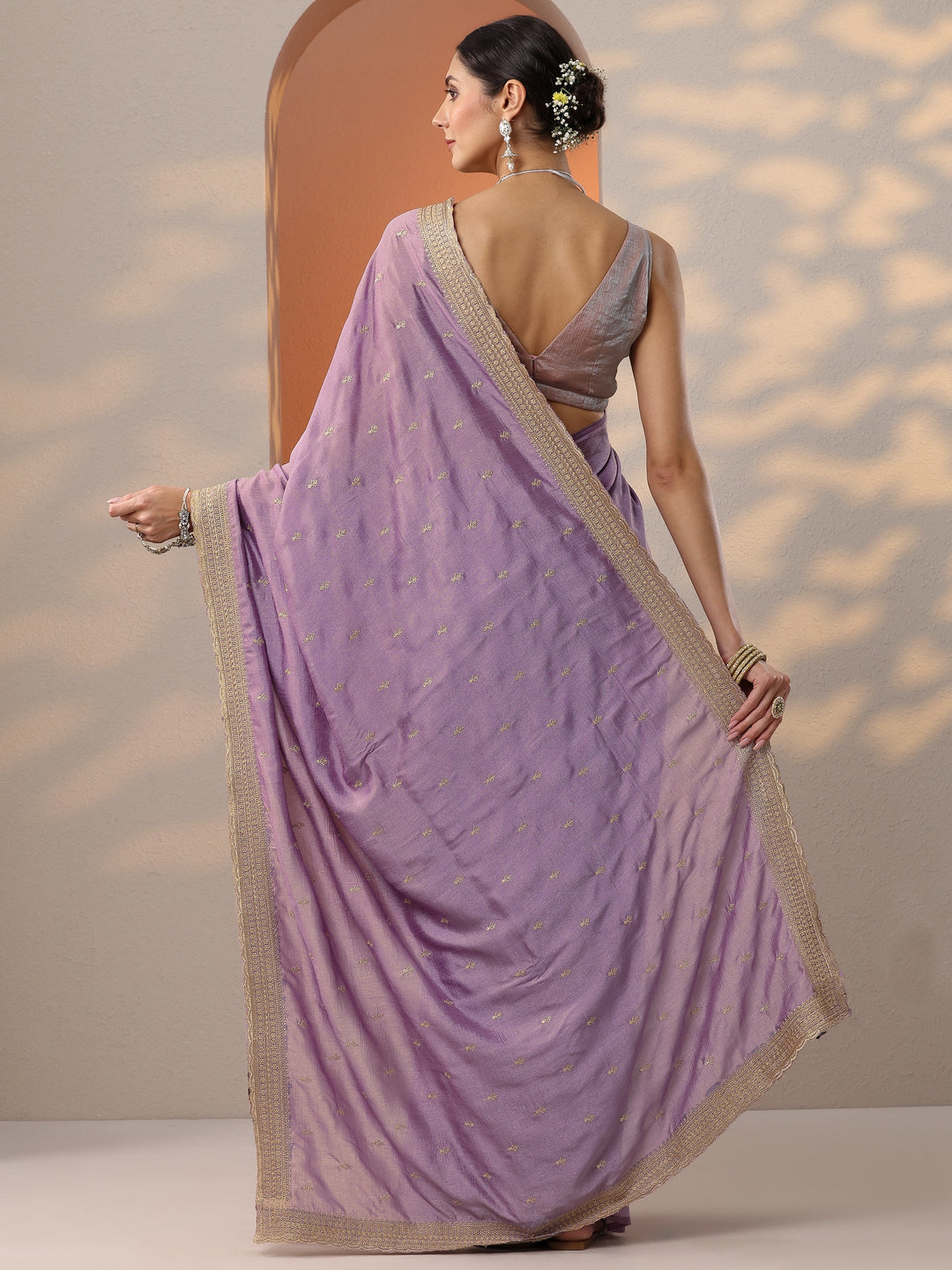 Lavender Embellished Silk Blend Saree With Unstitched Blouse Piece