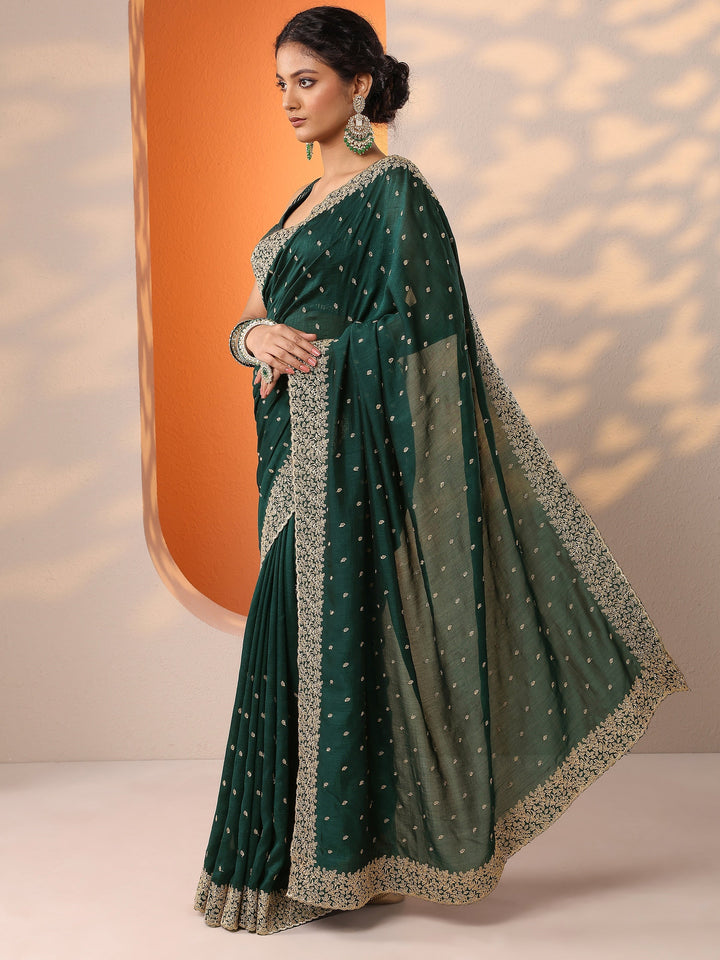 Green Embellished Silk Blend Saree With Unstitched Blouse Piece