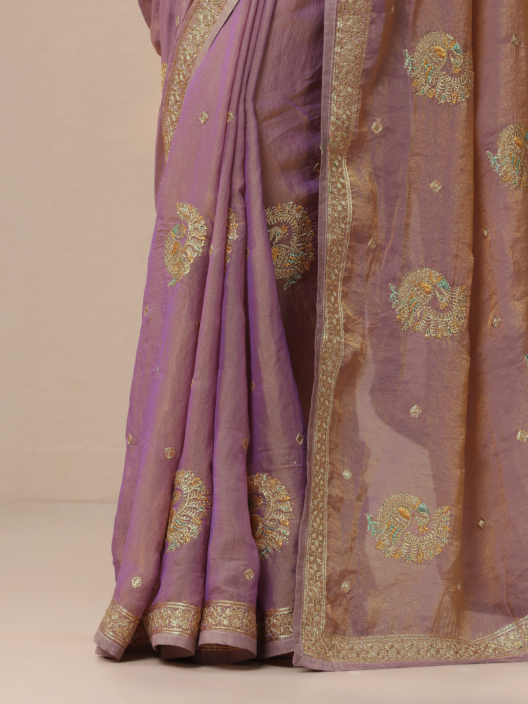 Lavender Embroidered Organza Saree With Unstitched Blouse Piece