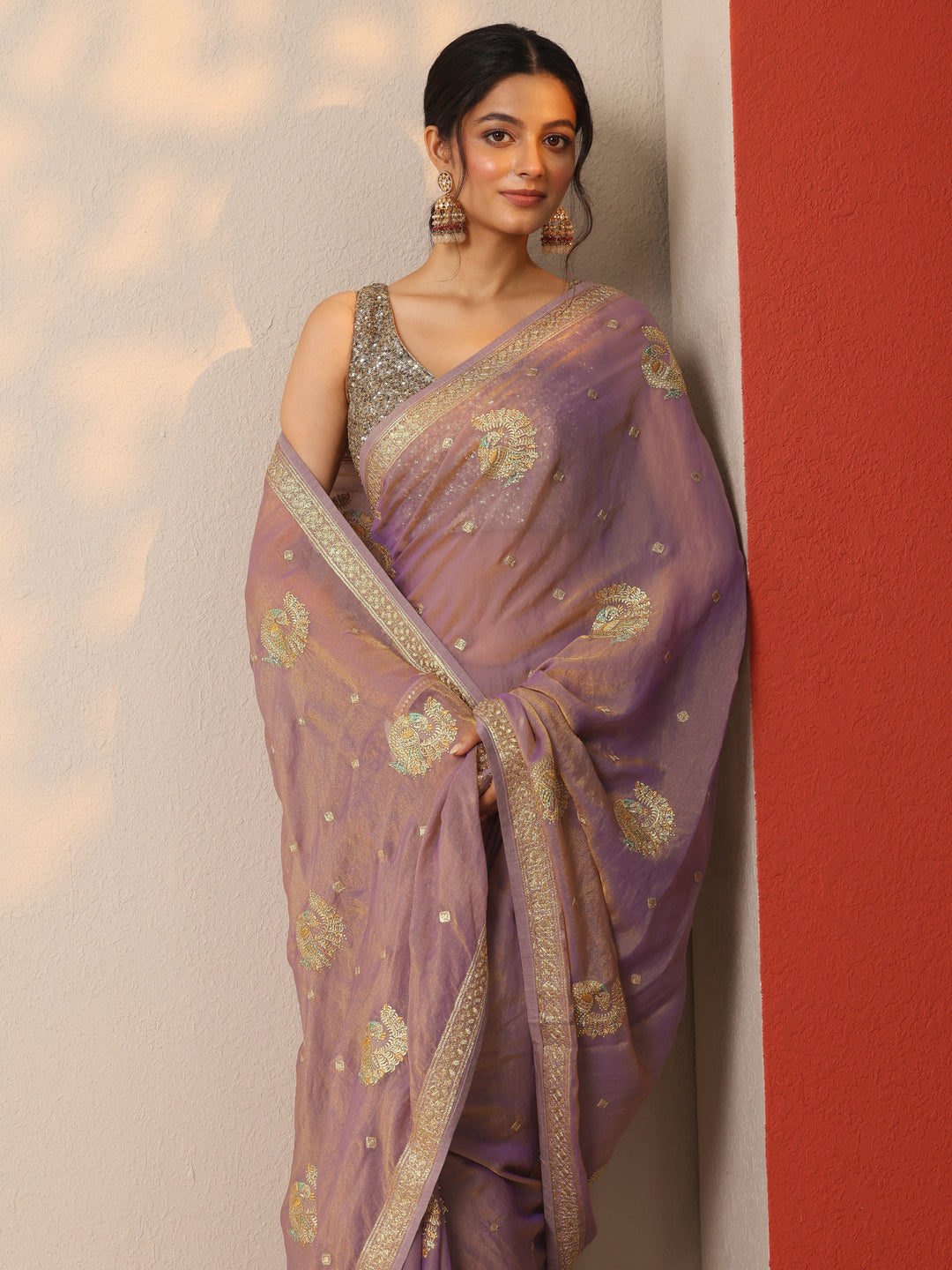 Lavender Embroidered Organza Saree With Unstitched Blouse Piece