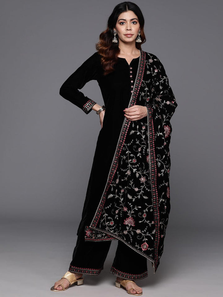 Black Solid Velvet Straight Suit With Dupatta