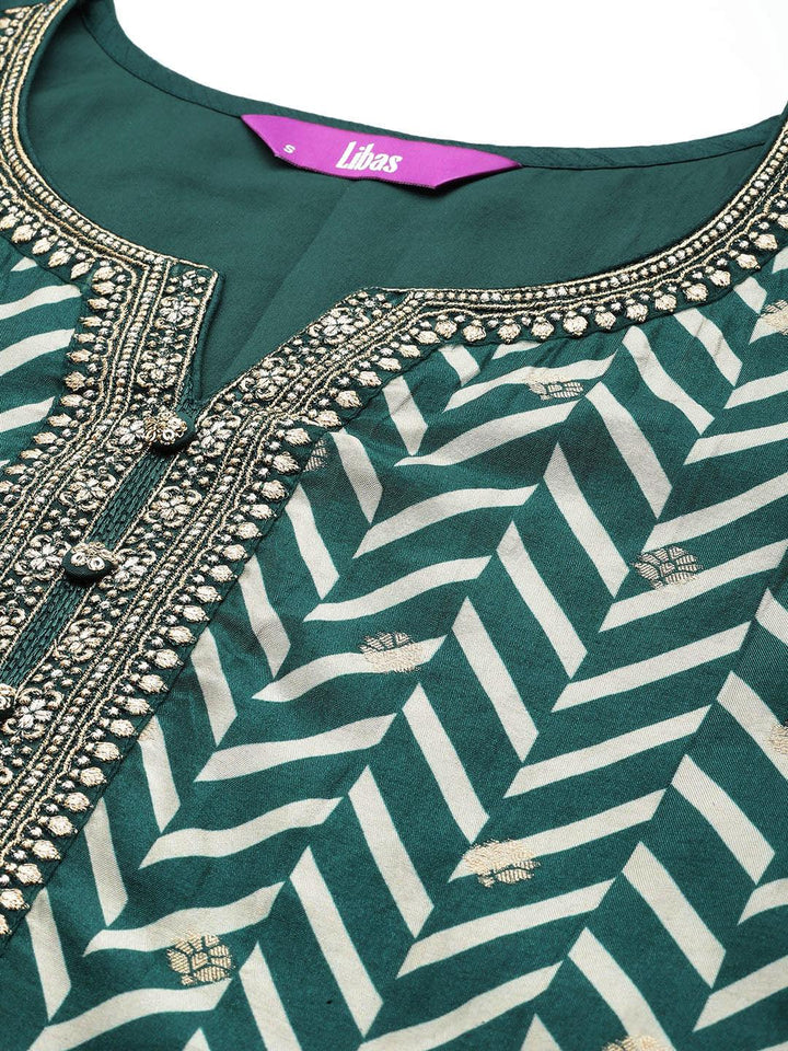 Green Printed Silk Blend Straight Suit With Dupatta