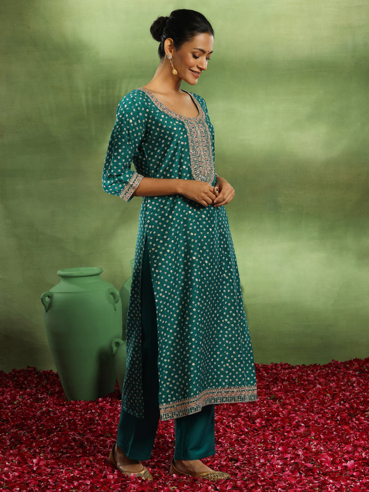 Green Printed Silk Blend Straight Suit With Dupatta