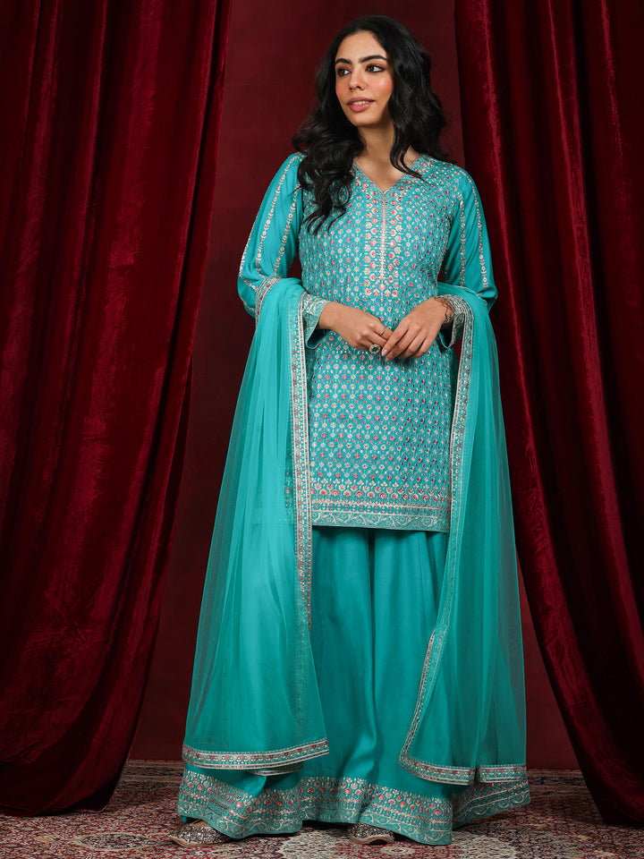 Libas Art Green Embroidered Silk Blend Straight Suit With Dupatta