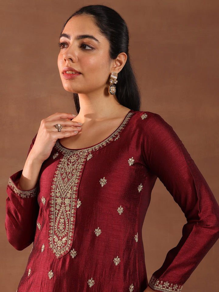Maroon Embroidered Silk Blend Straight Suit With Dupatta