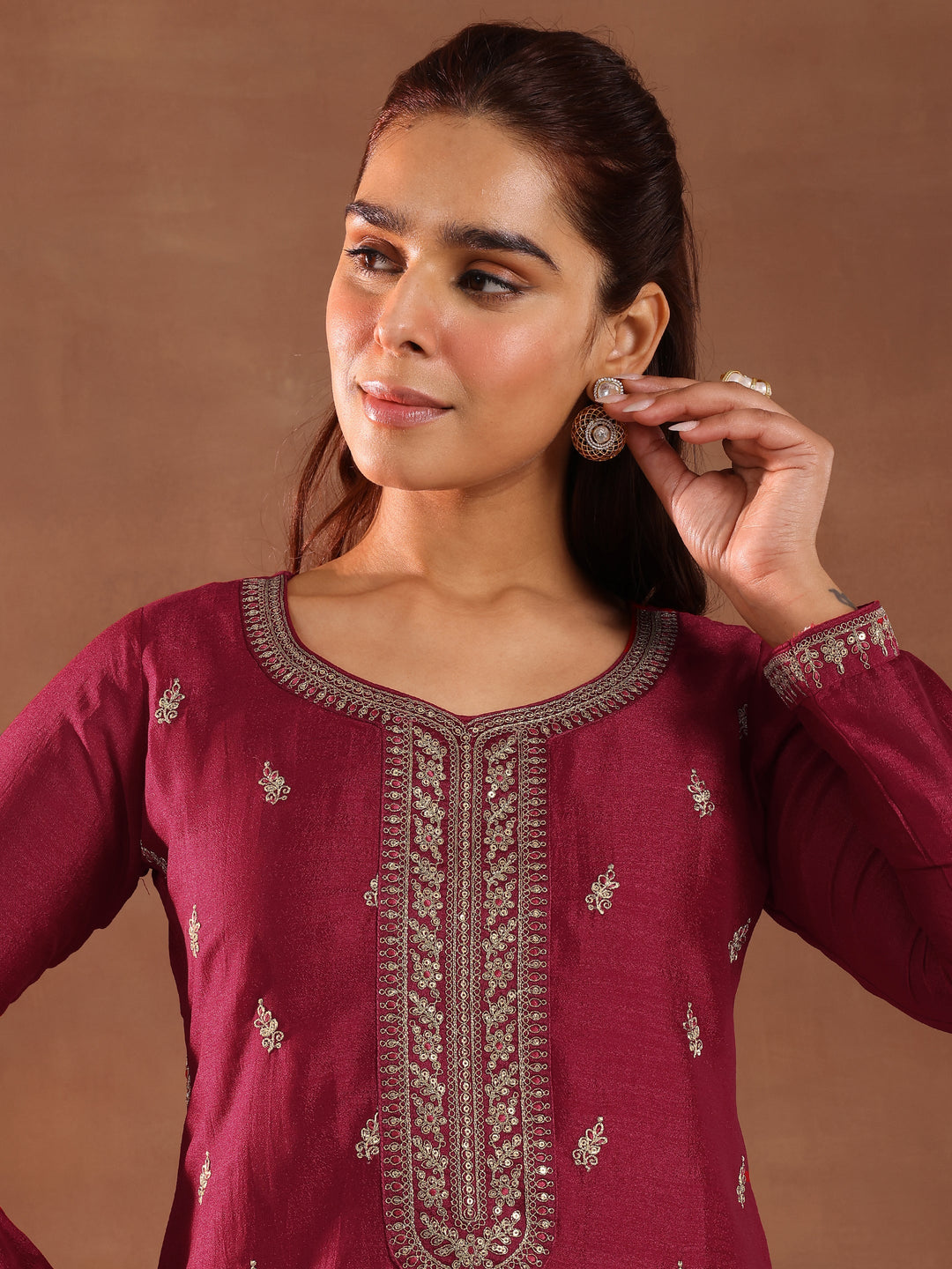 Pink Embroidered Silk Blend Straight Suit With Dupatta