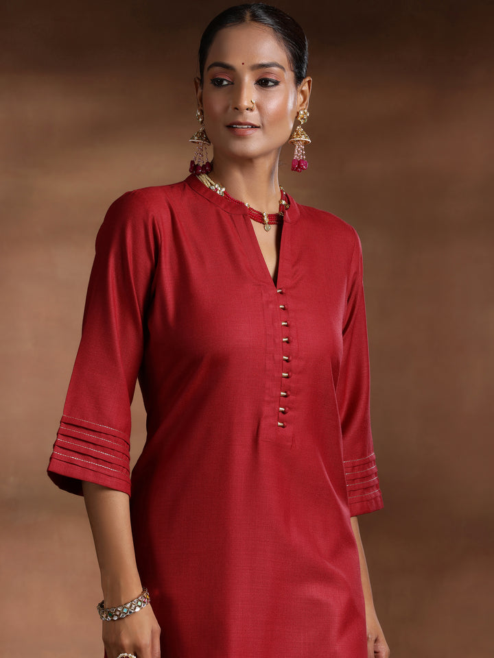 Maroon Solid Cotton Blend Straight Suit With Dupatta