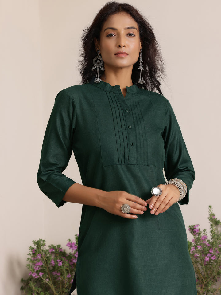 Green Solid Cotton Blend Straight Kurta