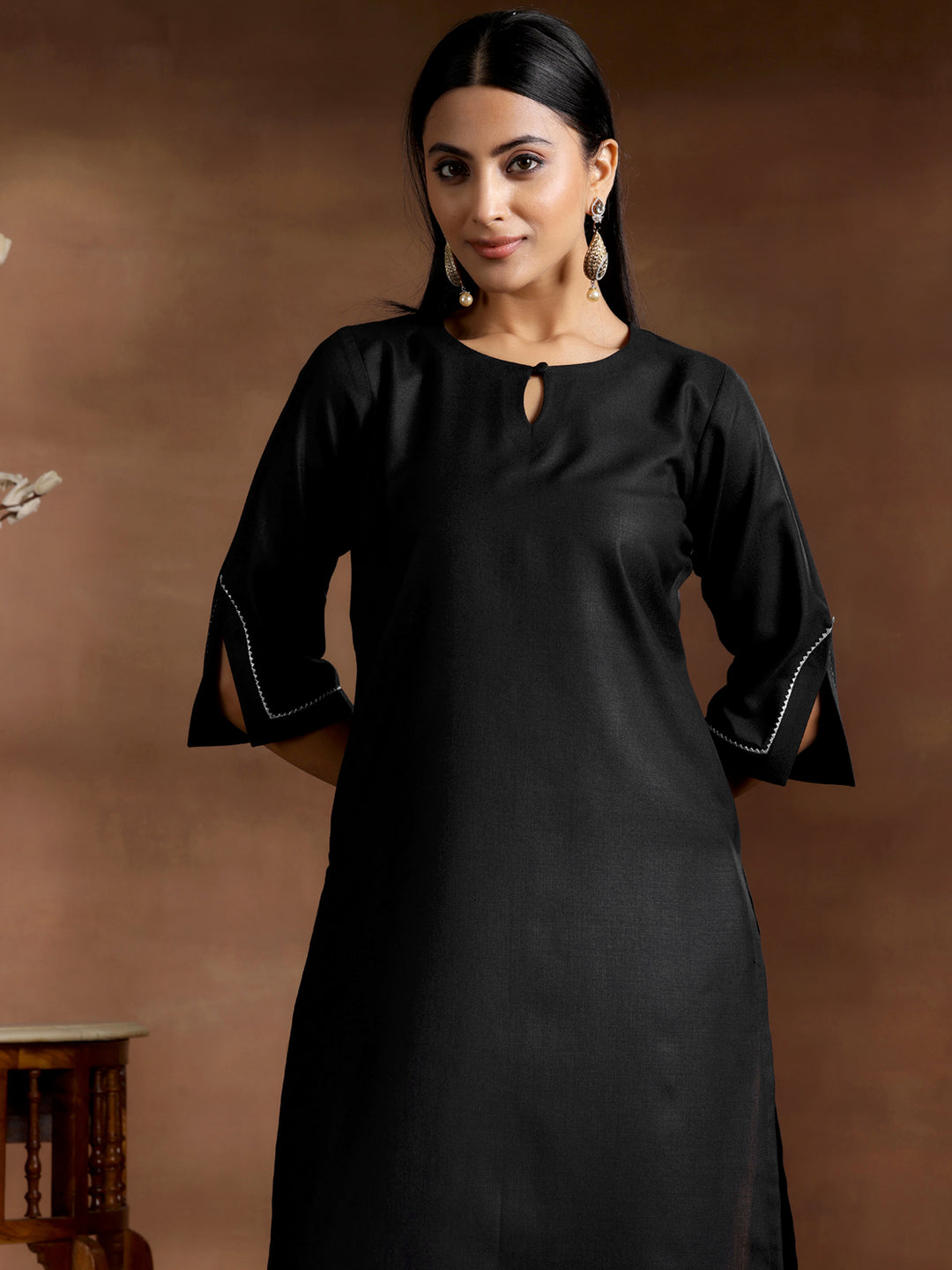 Black Solid Cotton Blend Straight Kurta