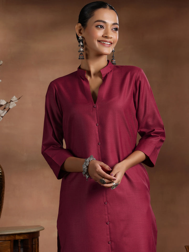 Maroon Solid Cotton Blend Straight Kurta
