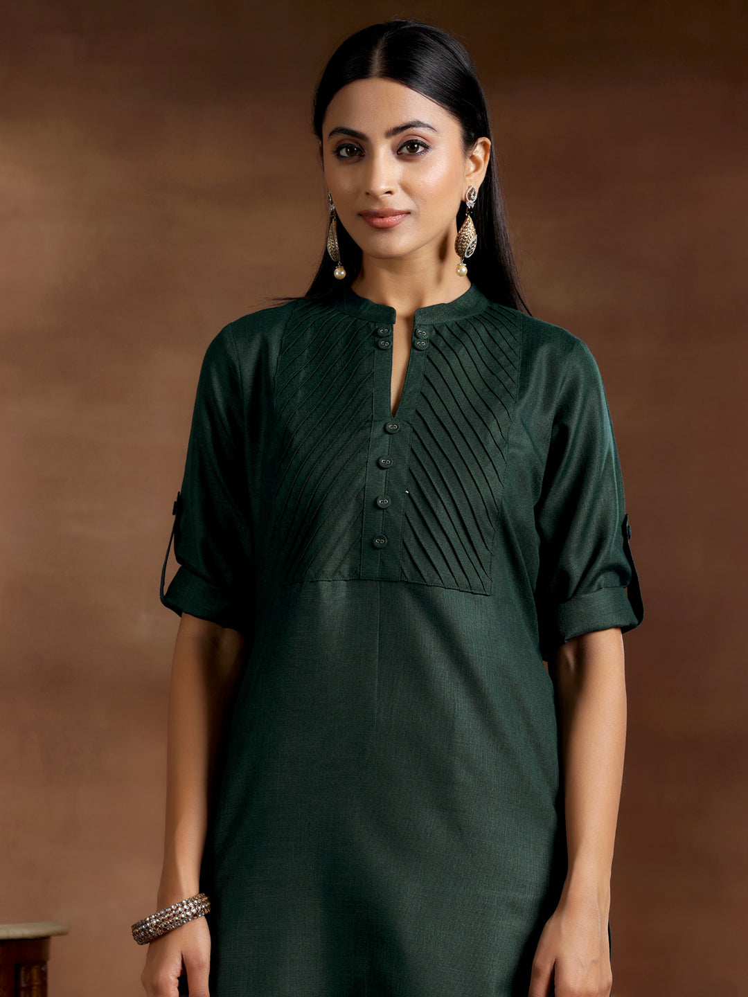 Green Solid Cotton Blend Straight Kurta