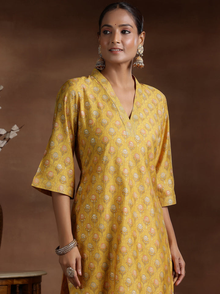 Mustard Printed Silk Blend Straight Suit With Dupatta