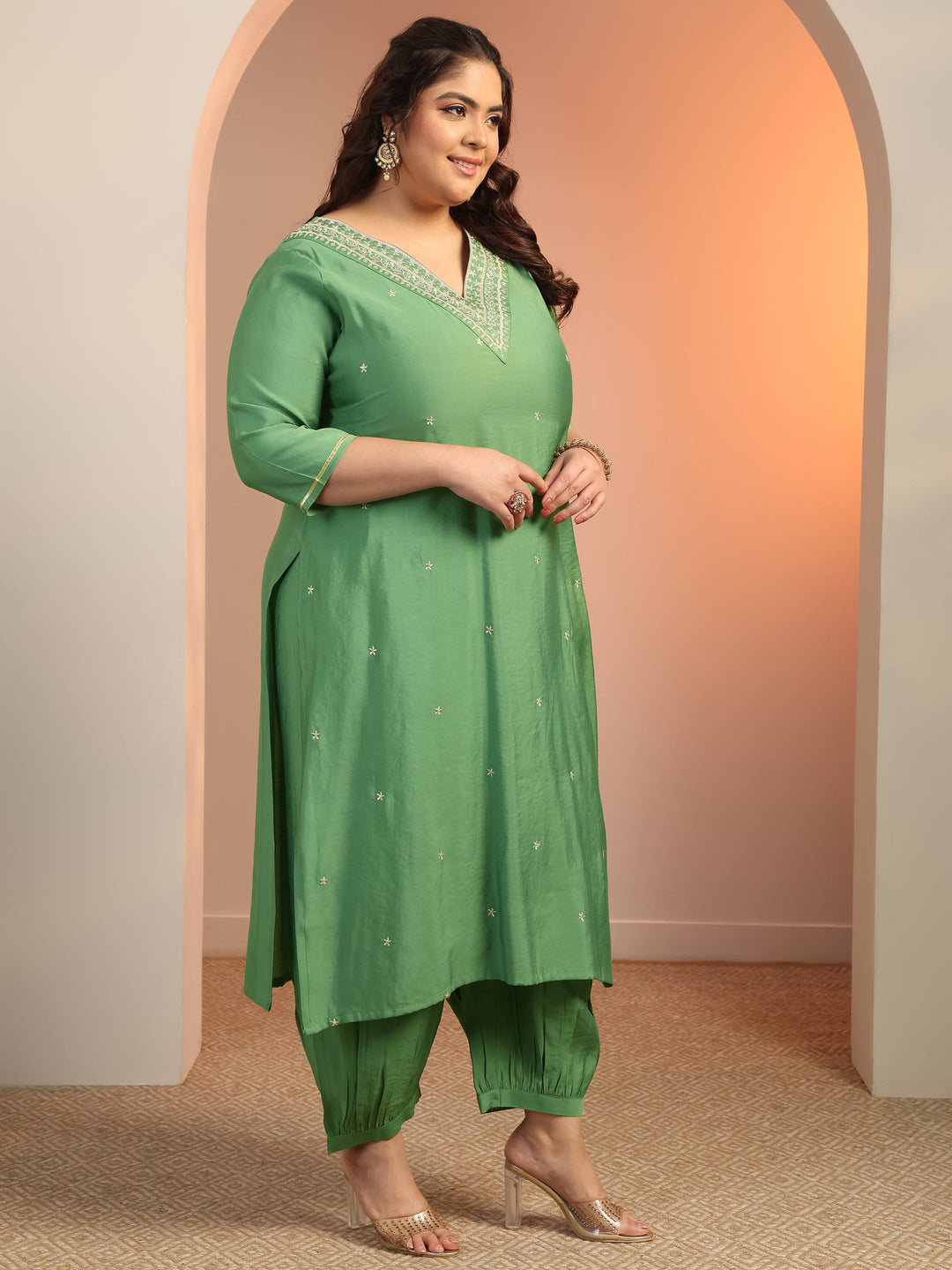 Plus Size Green Embroidered Silk Blend Straight Suit Set With Dupatta