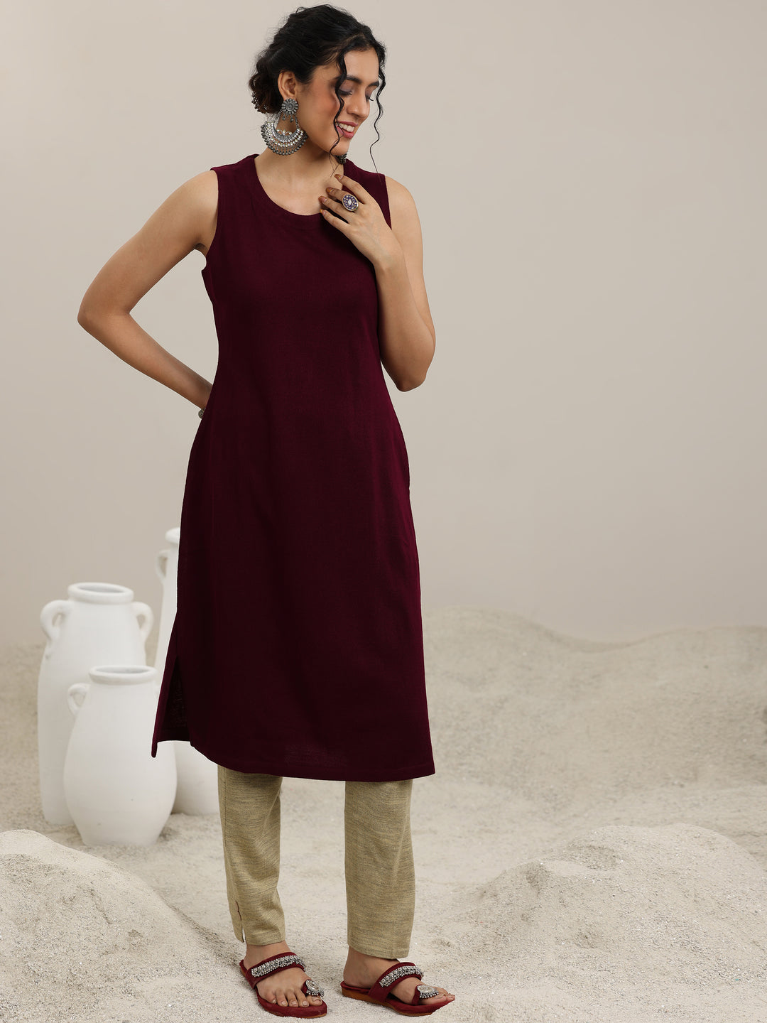 Maroon Solid Wool Straight Kurta