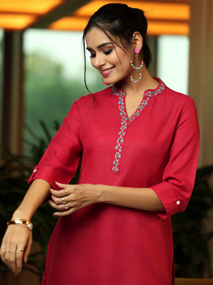 Pink Solid Cotton Blend Straight Kurti