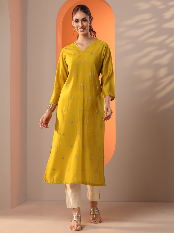 Yellow Embroidered Silk Blend Straight Kurta