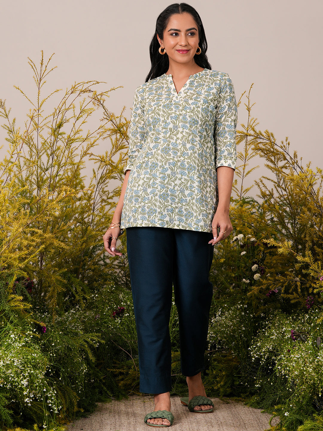 Off White Printed Cotton Straight Kurti