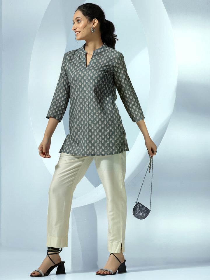 Grey Printed Cotton Blend Straight Kurti