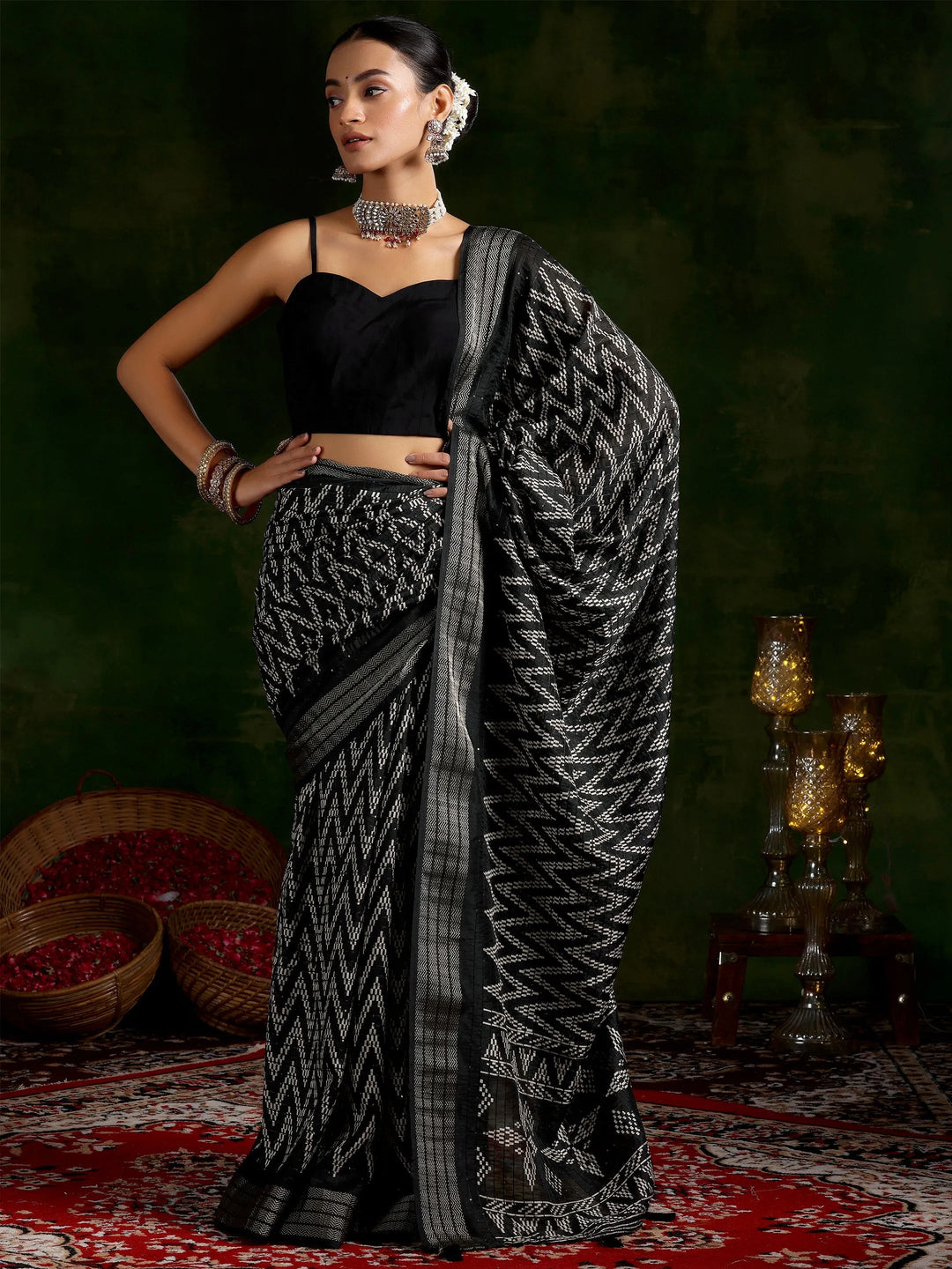 Black Printed Silk Blend Saree With Unstitched Blouse Piece
