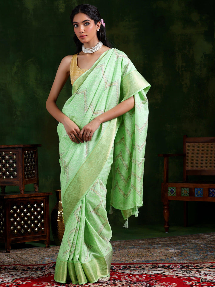 Pista Green Printed Silk Blend Saree With Unstitched Blouse Piece