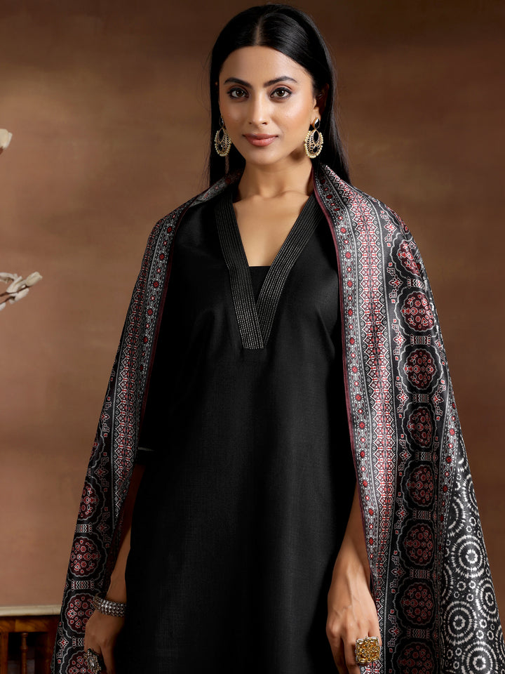 Black Solid Cotton Blend Straight Suit With Dupatta