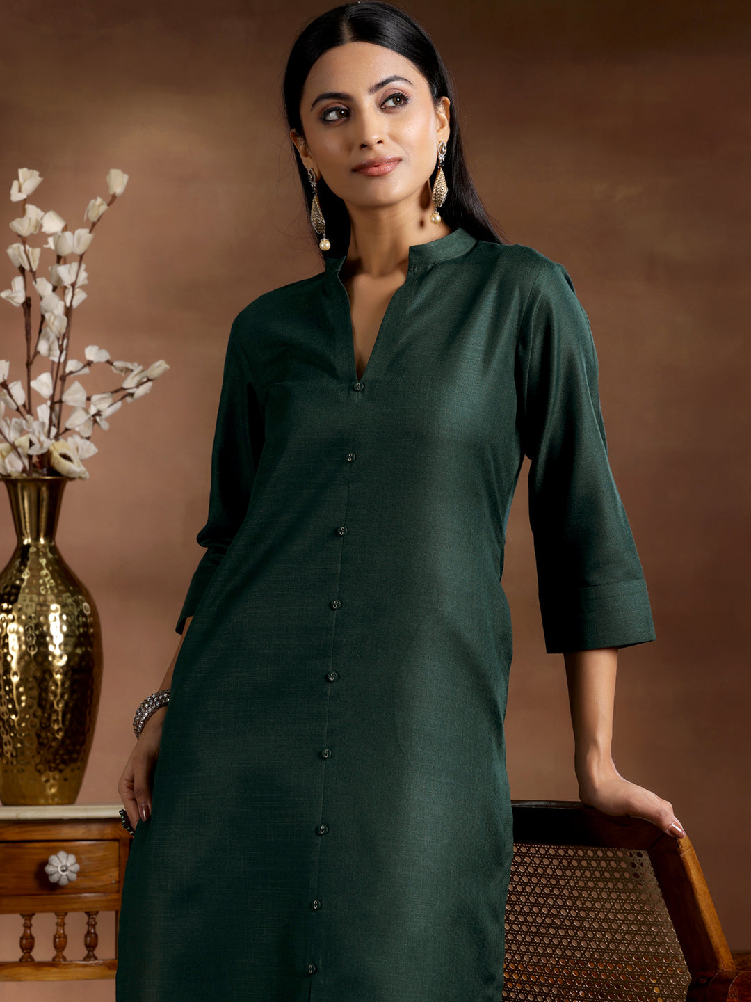 Green Solid Cotton Blend Straight Kurta