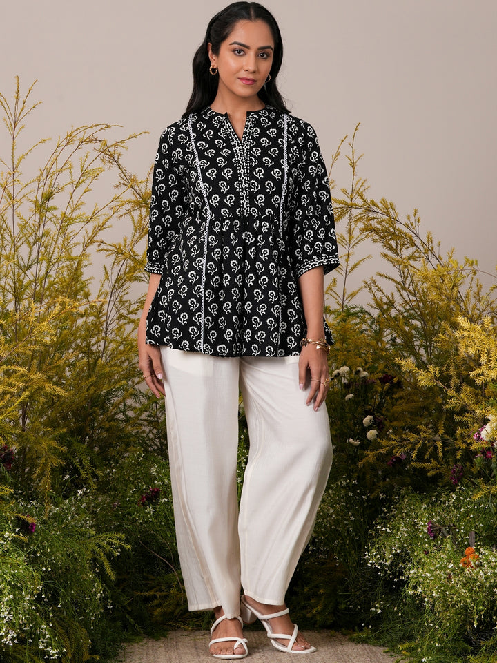 Black Printed Cotton Straight Short Kurti