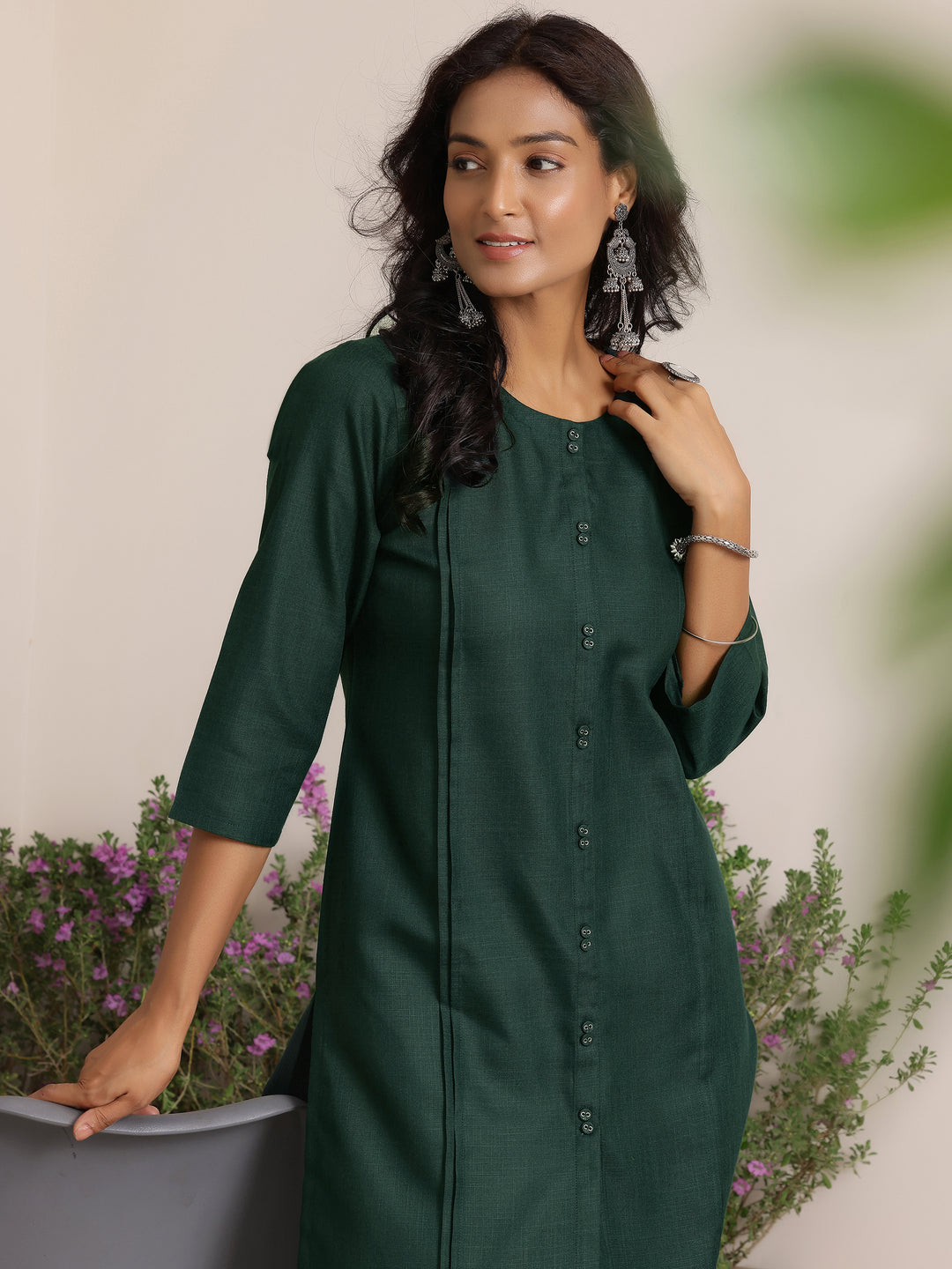 Green Solid Cotton Blend Straight Kurta