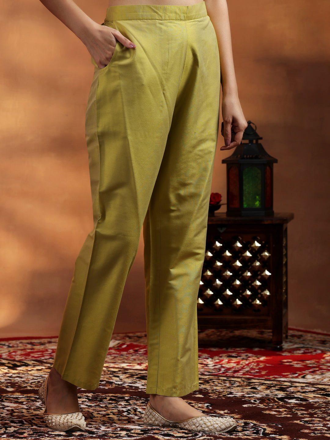 Green Embroidered Silk Blend Straight Kurta Set