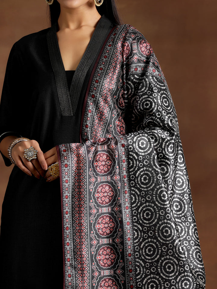 Black Solid Cotton Blend Straight Suit With Dupatta