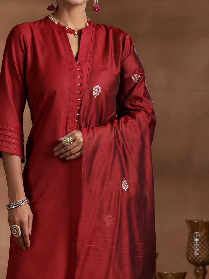 Maroon Solid Cotton Blend Straight Suit With Dupatta