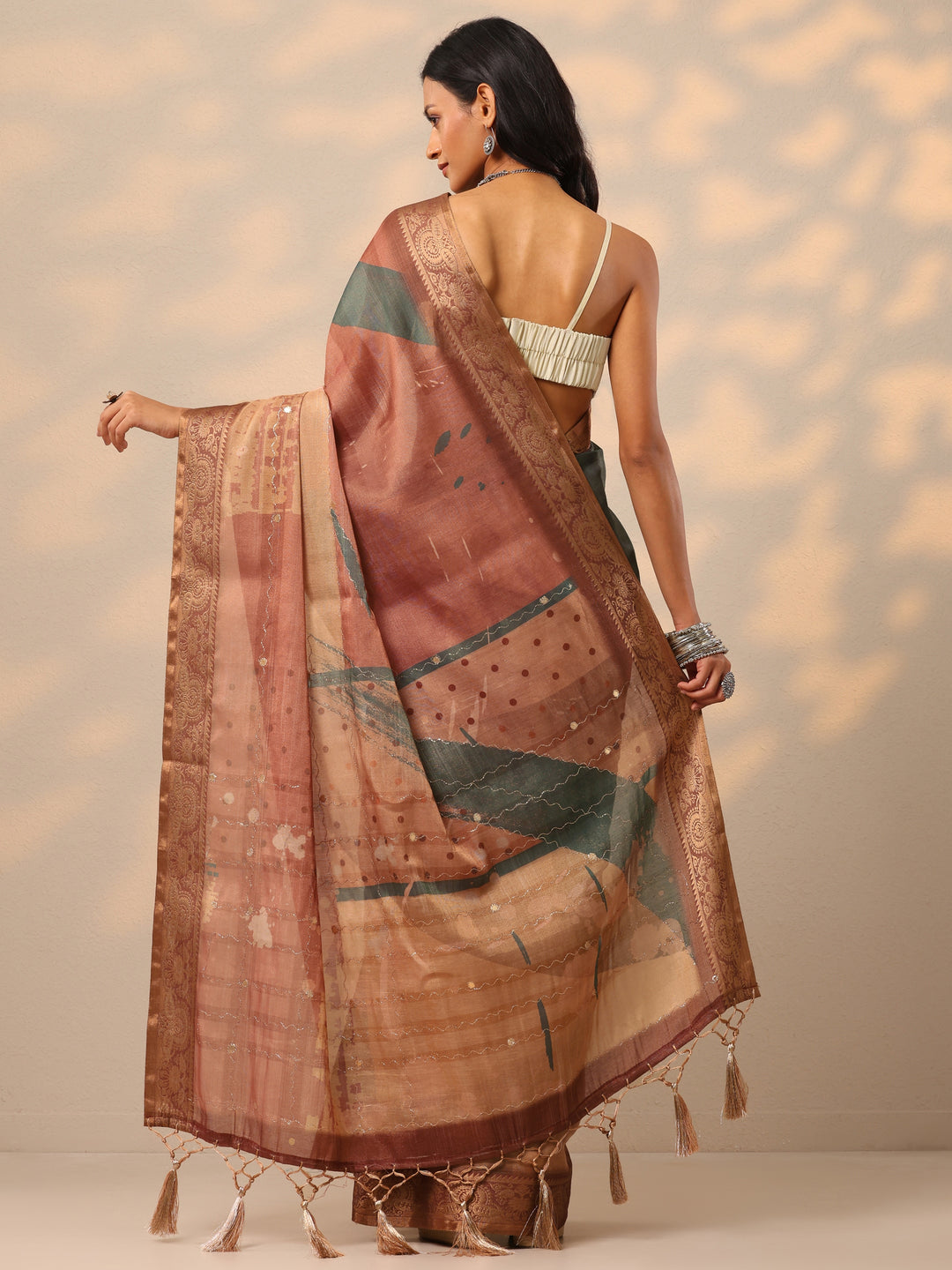 Peach Printed Silk blend Saree With Unstitched Blouse Piece