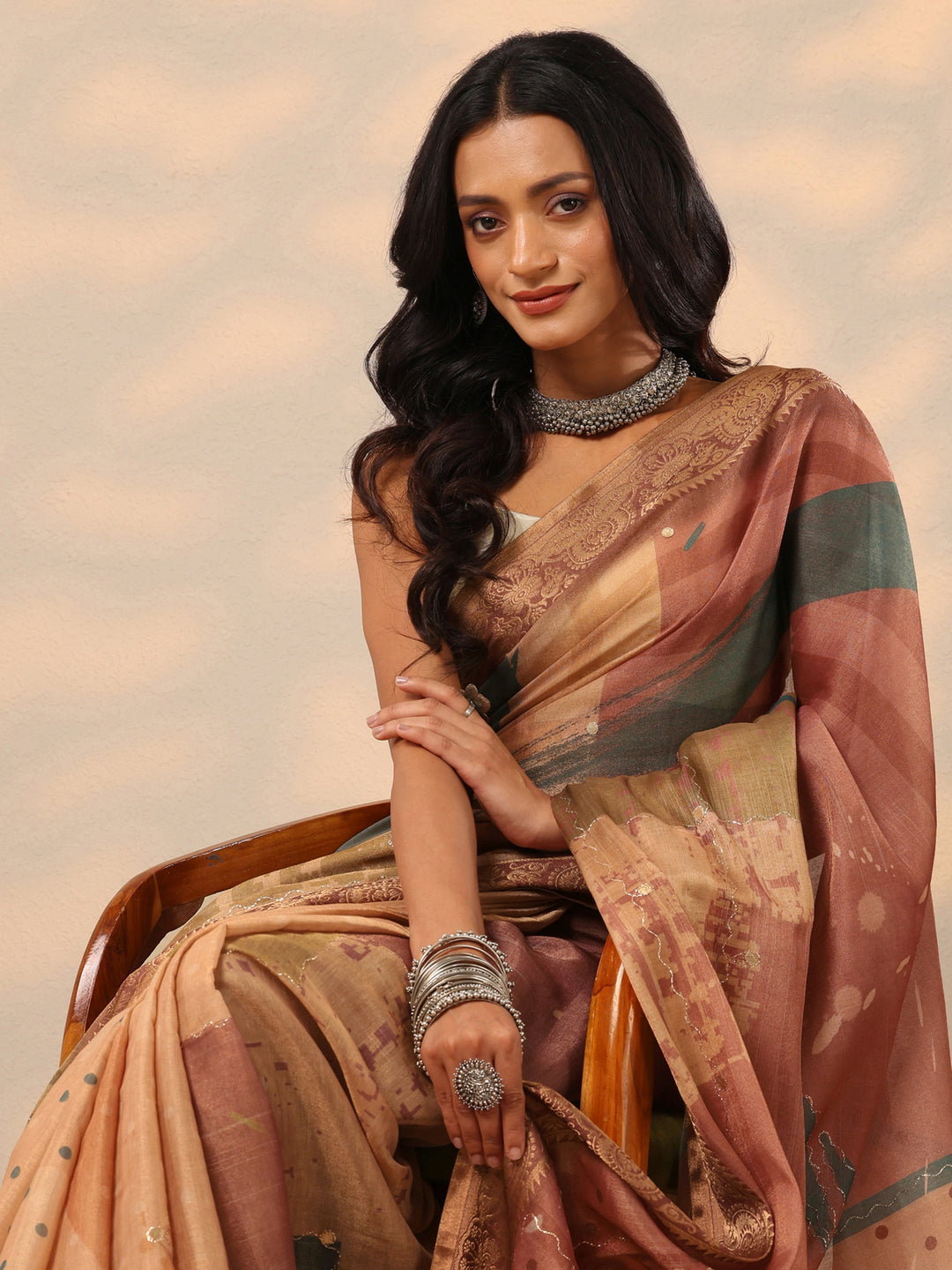 Peach Printed Silk blend Saree With Unstitched Blouse Piece