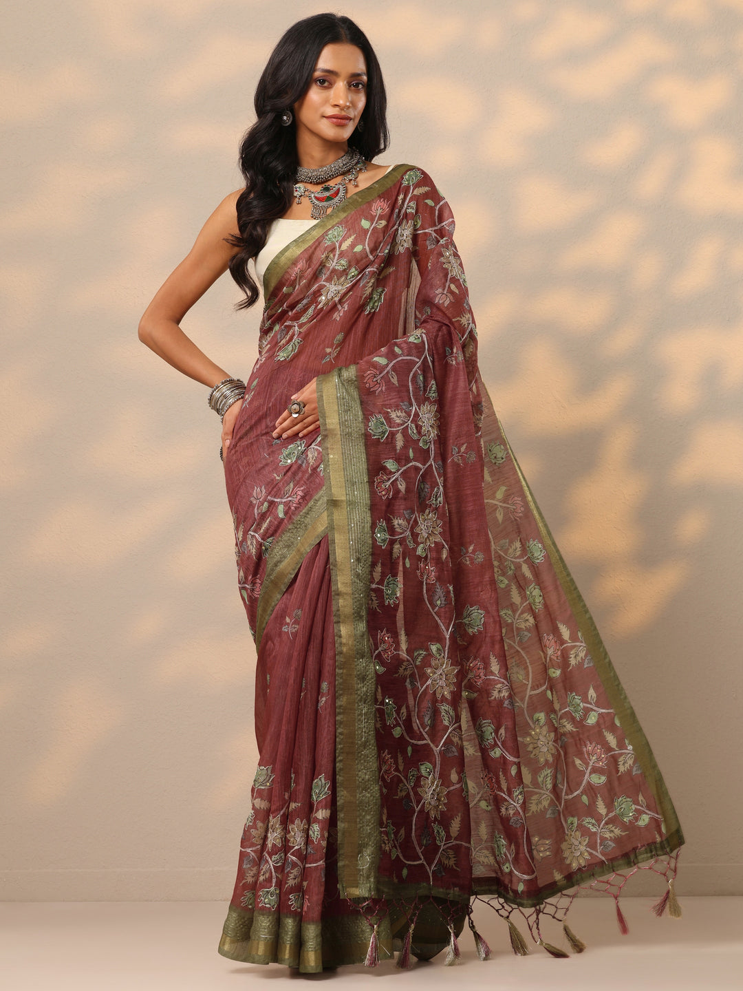 Purple Printed cotton blend Saree With Unstitched Blouse Piece