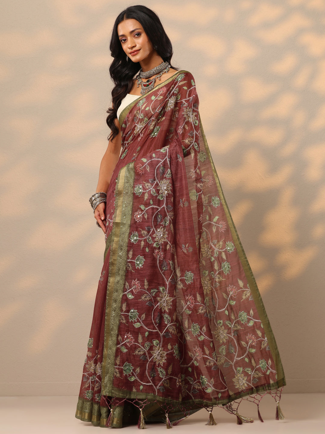 Purple Printed cotton blend Saree With Unstitched Blouse Piece
