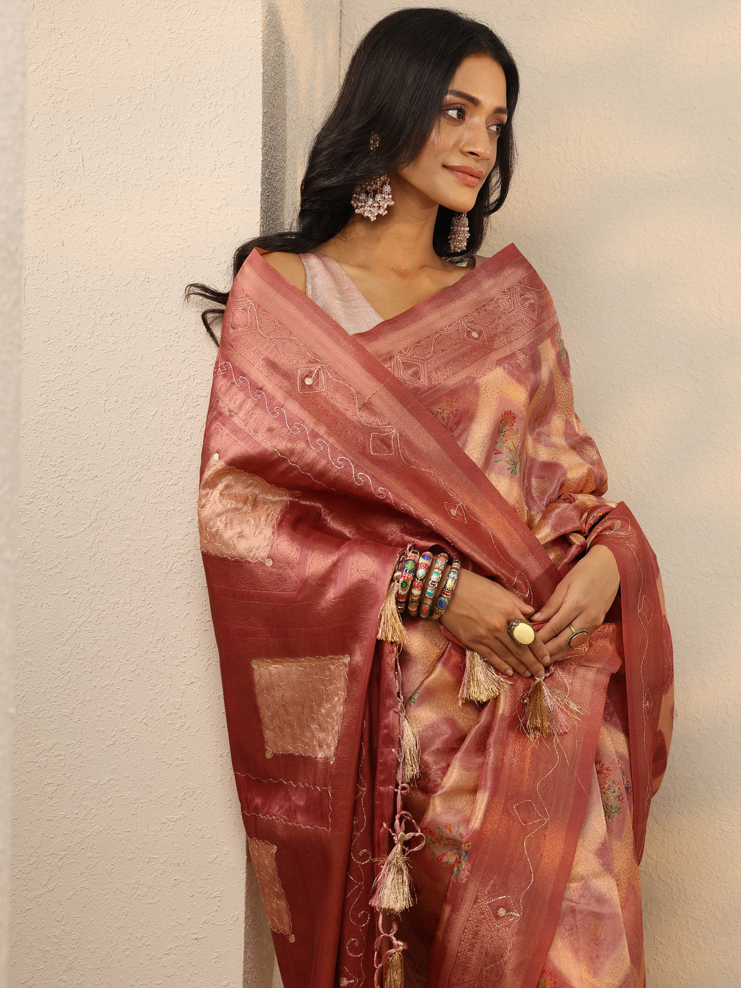 Peach Woven Design Banarasi Silk Blend Saree With Unstitched Blouse Piece