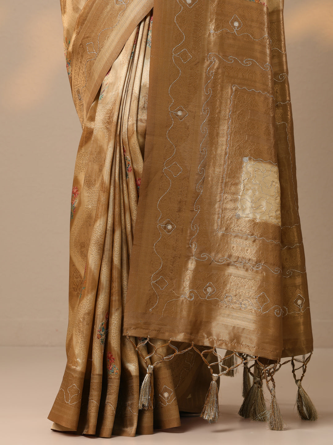 Gold Woven Design Banarasi Silk blend Saree With Unstitched Blouse Piece