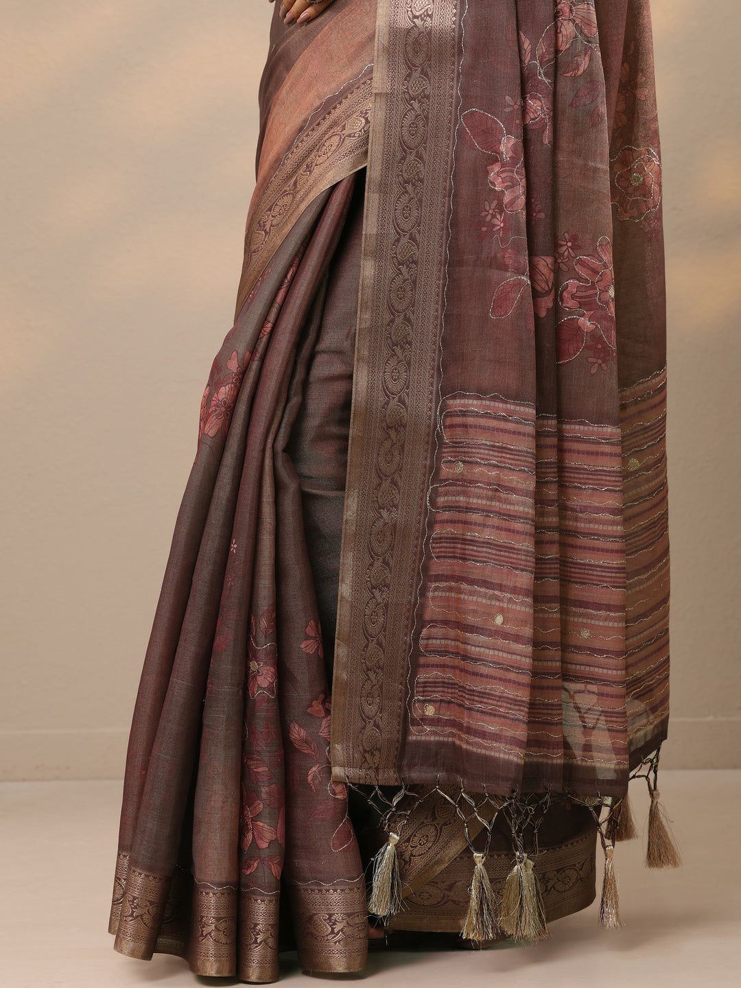 Mauve Printed Silk Blend Saree With Unstitched Blouse Piece