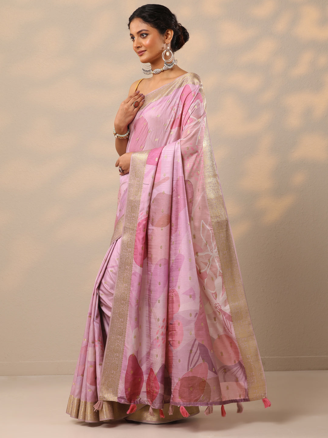 Lavender Printed Silk blend Saree With Unstitched Blouse Piece