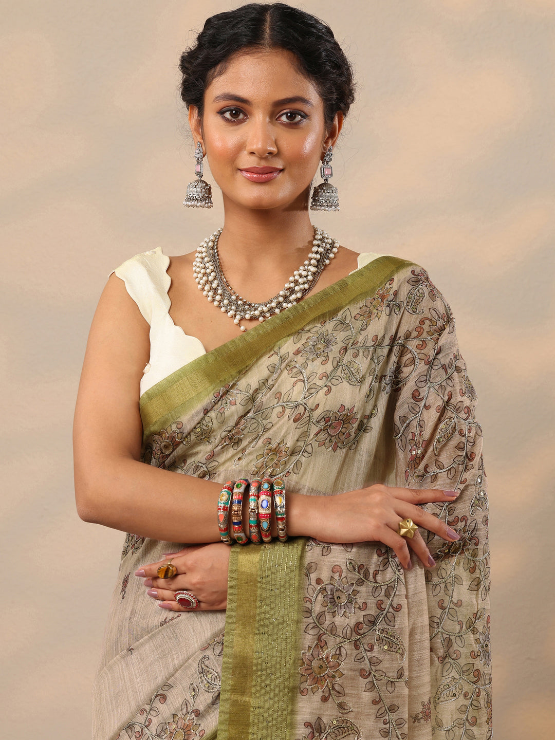 Beige Printed Cotton Blend Saree With Unstitched Blouse Piece