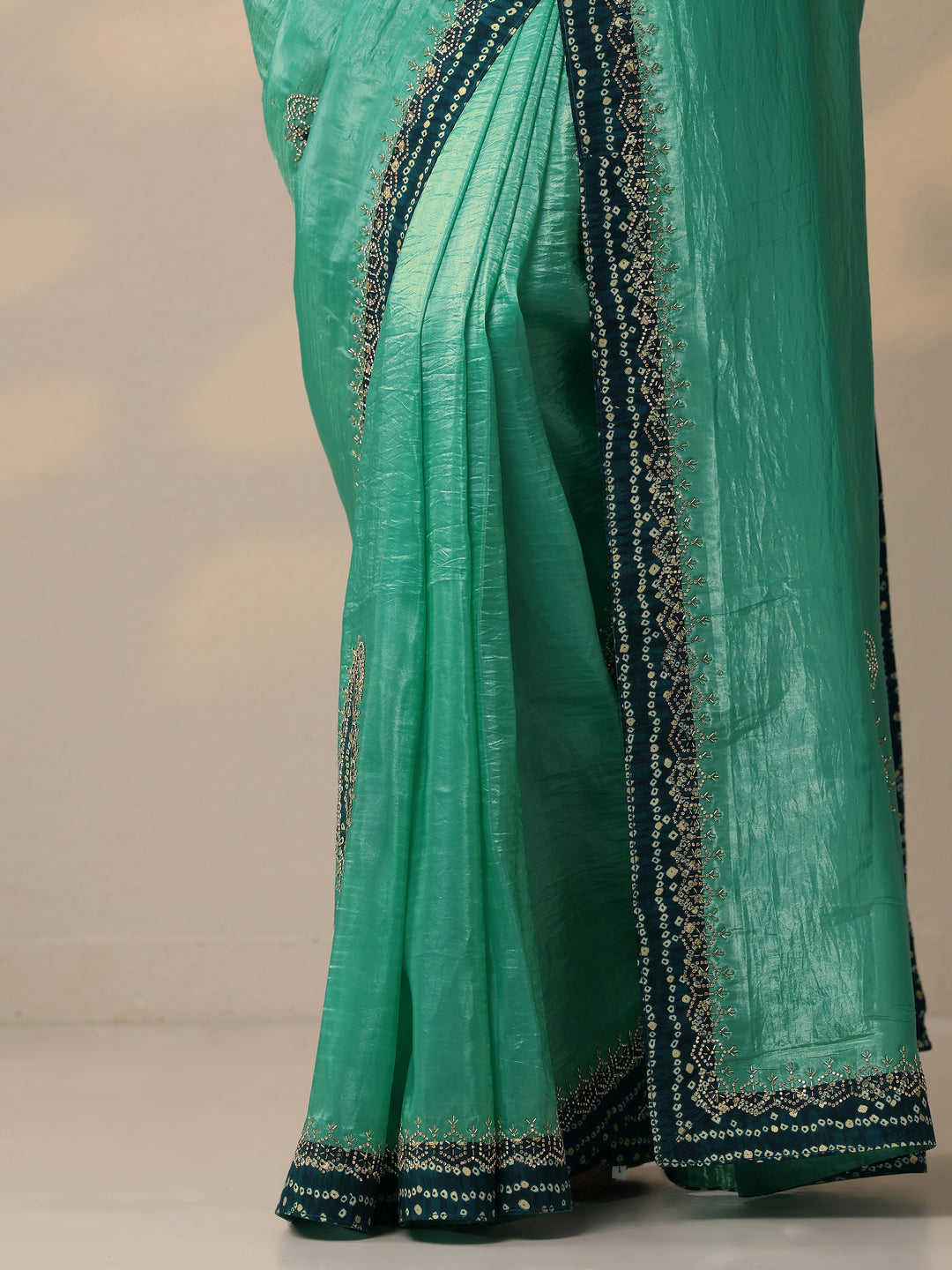 Green Embellished Organza Sarees With Unstitched Blouse Piece