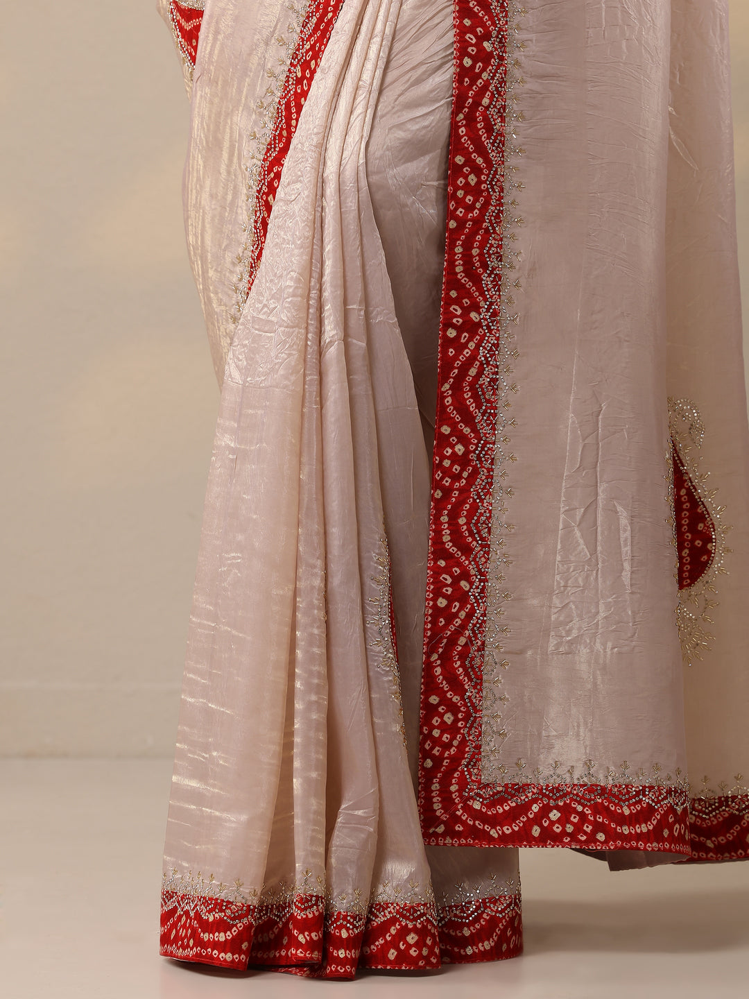 Pink Embellished Organza Sarees With Unstitched Blouse Piece